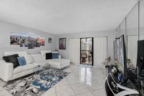 8415 SW 107th Ave #323W, Miami, FL 33173