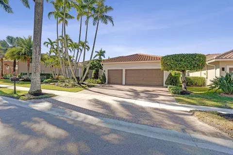 2533 Eagle Run Cir, Weston, FL 33327