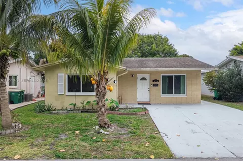 4714 NW 50th Ct, Tamarac, FL 33319
