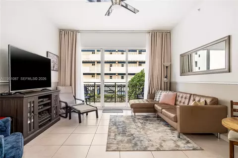 2080 S Ocean Dr #103, Hallandale Beach, FL 33009