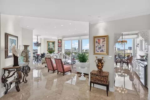 3598 Yacht Club Dr #PH2, Aventura, FL 33180
