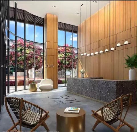 121 NE 5th #306, Miami, FL 33132