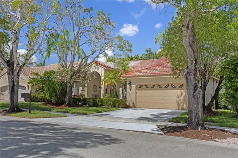 798 Verona Lake Dr, Weston, FL 33326