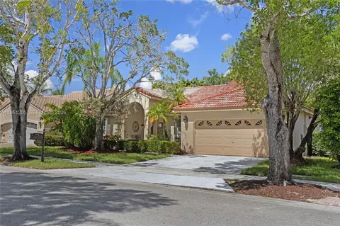 798 Verona Lake Dr, Weston, FL 33326