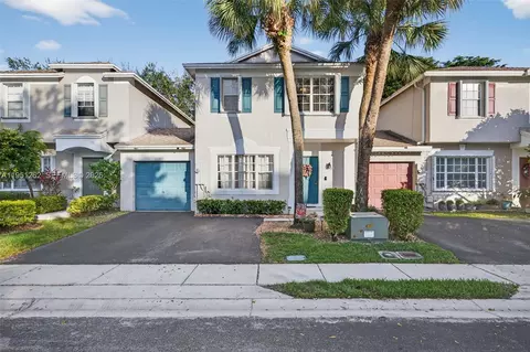 6008 N Golden Beauty Ln, Tamarac, FL 33321