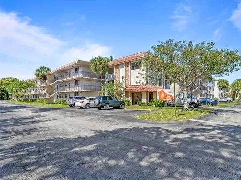 6005 Del Lago Cir #305, Sunrise, FL 33313