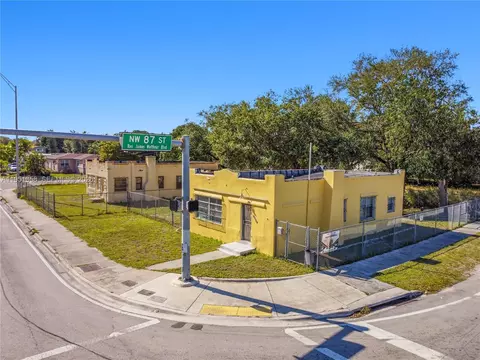 8620 NW 17th Ave, Miami, FL 33147
