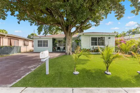 1018 S C St, Lake Worth, FL 33460
