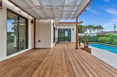 Exterior - 9448 Abbott Ave, Surfside, FL 33154 photo 6 of 10