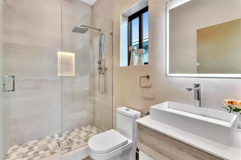 Bath - 9448 Abbott Ave, Surfside, FL 33154 photo 6 of 11