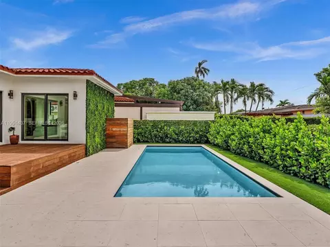 Exterior - 9448 Abbott Ave, Surfside, FL 33154 photo 8 of 10