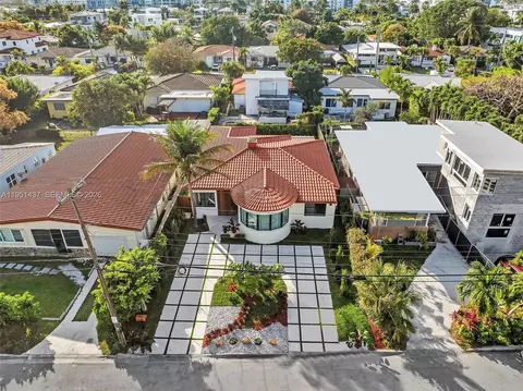 View/Area - 9448 Abbott Ave, Surfside, FL 33154 photo 2 of 4