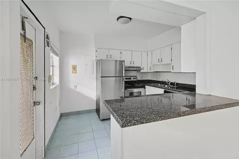 Kitchen - 73 Edgewater Dr #3, Coral Gables, FL 33133 photo 1 of 1