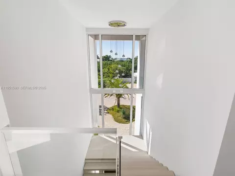 Entry Way - 83 Tingler Ln, Marathon, FL 33050 photo 2 of 5