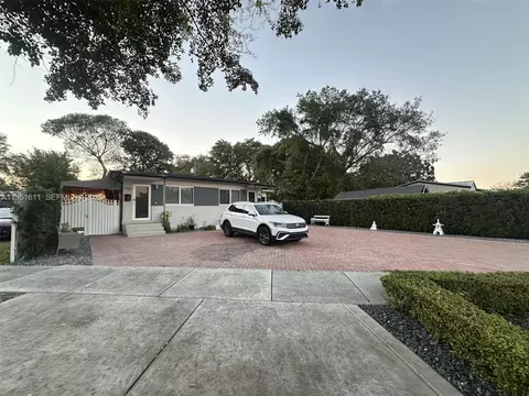 4485 SW 7th St, Miami, FL 33134