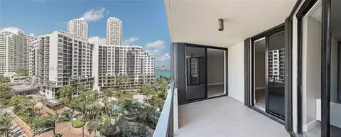 520 Brickell Key Dr #A1010, Miami, FL 33131