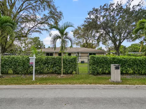 12570 SW 45th St, Miami, FL 33175