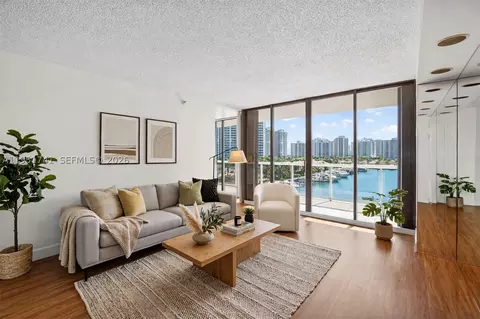 3640 Yacht Club Dr #708, Aventura, FL 33180