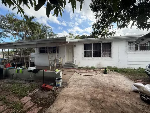 2200 NW 110th St, Miami, FL 33167