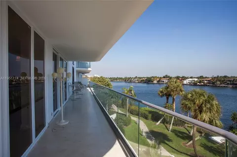 19707 Turnberry Way #4H, Aventura, FL 33180