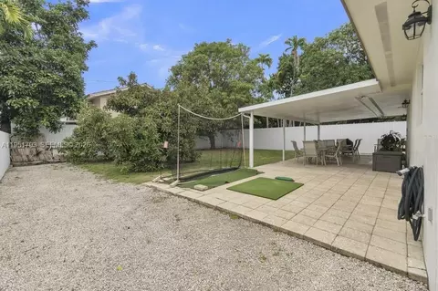 3655 SW 17th St, Miami, FL 33145