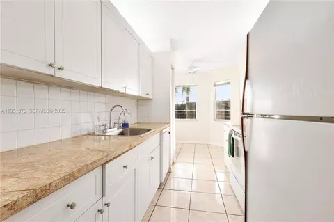 650 SW 124th Ter #214P, Pembroke Pines, FL 33027