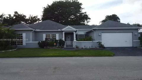 4511 Queen Palm Ln, Tamarac, FL 33319
