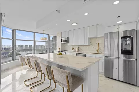 3500 Mystic Pointe Dr #2908, Aventura, FL 33180