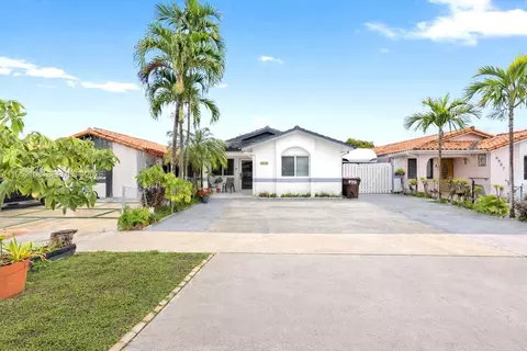 6919 W 29th Way, Hialeah, FL 33018