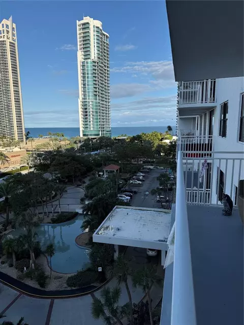210 174th St #911, Sunny Isles Beach, FL 33160