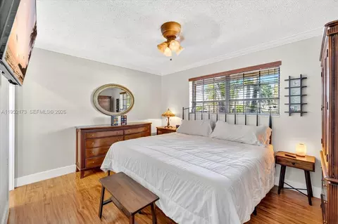 Bedroom - 1300 W 77th St, Hialeah, FL 33014 photo 1 of 5