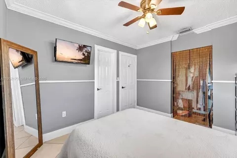 Bedroom - 1300 W 77th St, Hialeah, FL 33014 photo 4 of 5