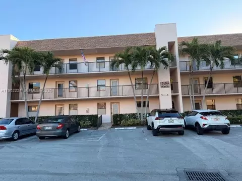 10405 Sunrise Lakes Blvd #202, Sunrise, FL 33322