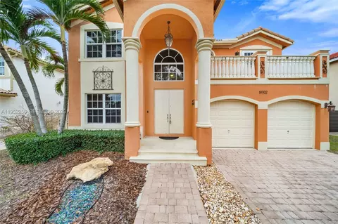 5902 SW 166th Ct, Miami, FL 33193