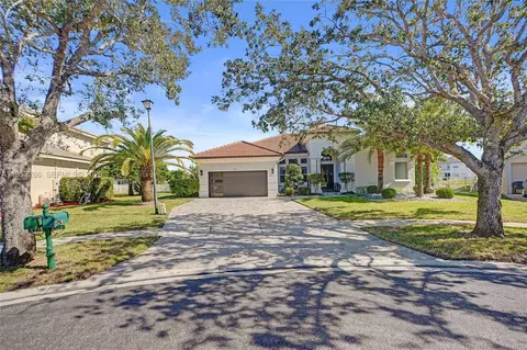 3311 SW 194th Ter, Miramar, FL 33029