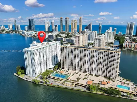301 174th St #1018, Sunny Isles Beach, FL 33160