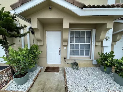 Undisclosed, Pembroke Pines, FL 33025