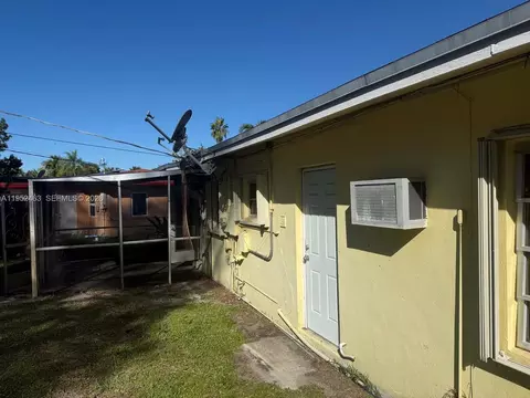 1870 NE 154th Ter, North Miami Beach, FL 33162 photo 4