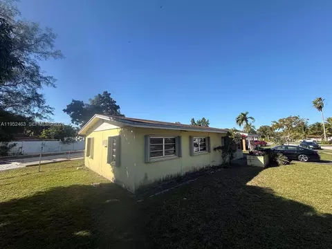 1870 NE 154th Ter, North Miami Beach, FL 33162 photo 9