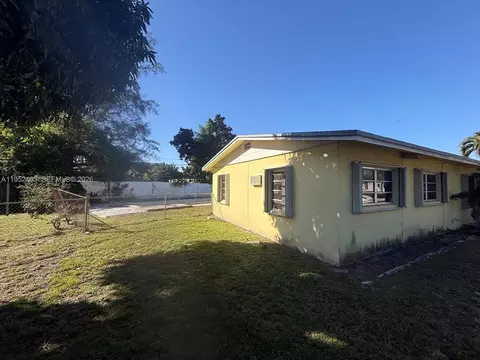 1870 NE 154th Ter, North Miami Beach, FL 33162 photo 8