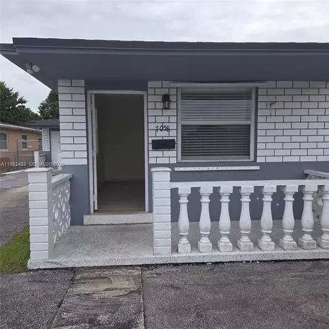 7056 SW 22nd St, Miami, FL 33155