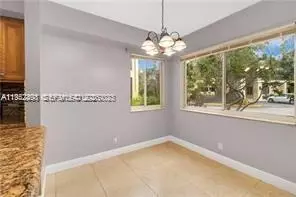 5720 Rock Island Rd #383, Tamarac, FL 33319