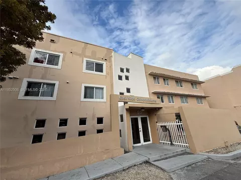 55 E 4th St #308, Hialeah, FL 33010 photo 1