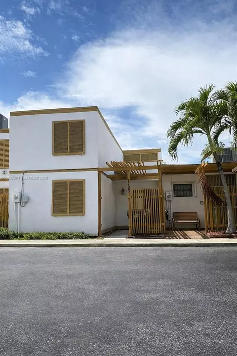 1703 SW 131st Place Cir S, Miami, FL 33175