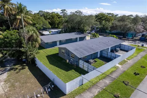 1721 SW 1725 Sw 11th Ct, Fort Lauderdale, FL 33312