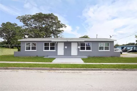 968 W 9th St, Riviera Beach, FL 33404
