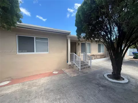 3330 NW 4th St, Miami, FL 33125