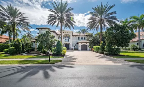 11356 Canyon Maple Blvd, Davie, FL 33330