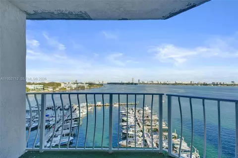 7601 E Treasure Dr #1120, North Bay Village, FL 33141