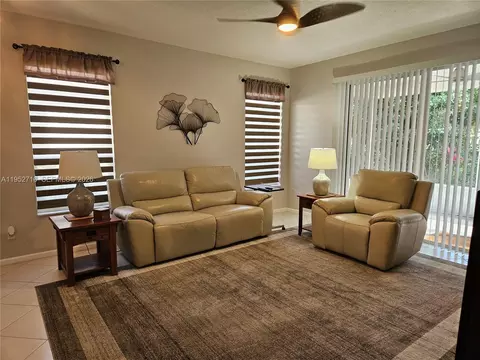 Living - 6785 SE Warwick Ln, Stuart, FL 34997 photo 5 of 6